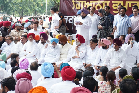 Congress protest in Chandigarh demanding removal of Gyanesh Kumar