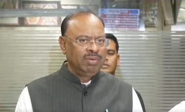 Maharashtra Minister Bawankule praises CM Fadnavis for timely drought relief measures
