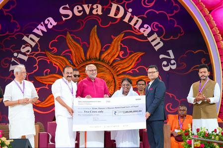 Vice President praises Amritanandamayi’s service as 50 crore initiatives begin