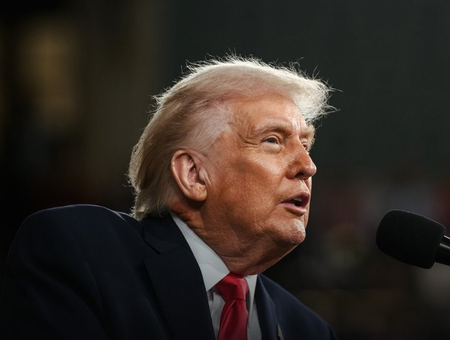 Trump leaves door open to fresh US strikes on Iran before midterms
