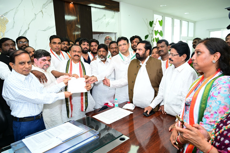 Telangana Congress stages protest demanding CEC Gyanesh Kumar’s resignation