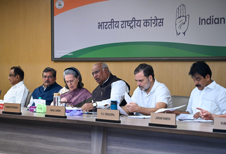 CEC has become ‘puppet’ of Union govt: Cong chief Kharge demands immediate removal of Gyanesh Kumar