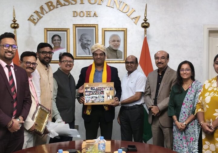 Karnataka Sangha Qatar bids farewell to Indian diplomat Sandeep Kumar