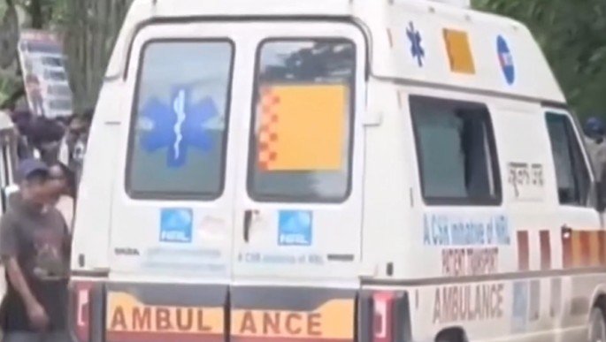 Seven killed in three road accidents in Andhra, two women die amid thunderstorm