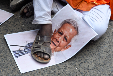 ‘You, terrorist, why did you come here?’: Muhammad Yunus confronted by angry Bangladeshi expatriates in New York