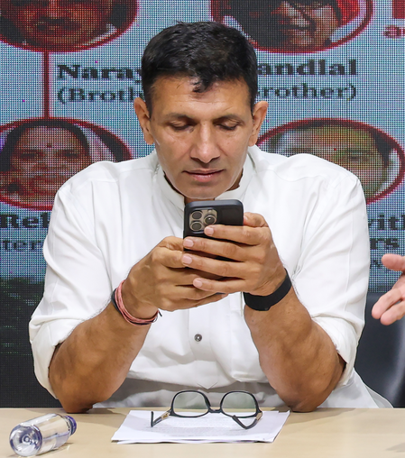 MP Congress questions dairy cooperative decline ahead of HM Shah’s Bhopal visit