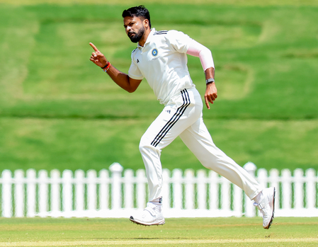 When I saw Mukesh’s rhythm, I knew ‘kuch kaatilana spell aayega’: Akash Deep after Irani Cup win