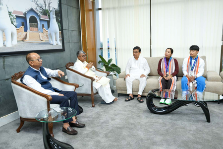 Manipur CM felicitates Mirabai Chanu, Roshibina Devi for Asian Games silver medals