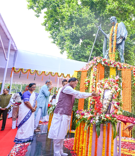 Sacrifice, service of Mahatma Gandhi, Shastri will continue to inspire Indians, says Odisha CM