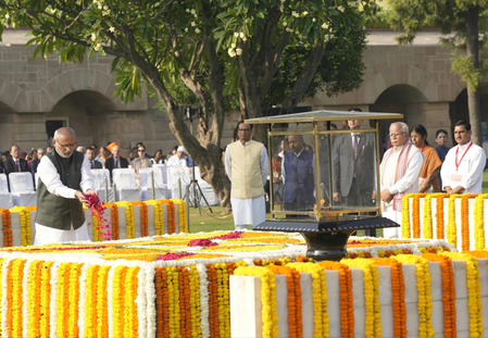 V-P Radhakrishnan pays tributes to Mahatma Gandhi, Shastri, K. Kamaraj