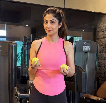 Shilpa Shetty doles out Monday motivation, shows off her focus and coordination with ball exercises