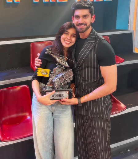 Eisha Singh dances to Hrithik Roshan’s Senorita with Avinash Mushra, celebrates celebrates his KKK15 win