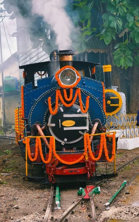 NFR celebrates 146 years of Darjeeling Himalayan Railway’s architectural heritage