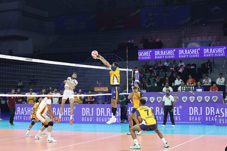 Emperia Marathas, Tamil Titans secure wins in Volleyball Champions League opener