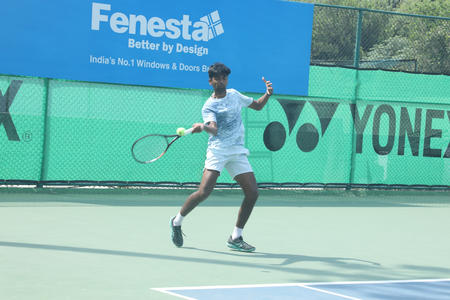Fenesta Open: Karthik upsets Kamboj; top seeds Manish Sureshkumar, Vaidehee Chaudhari in QF