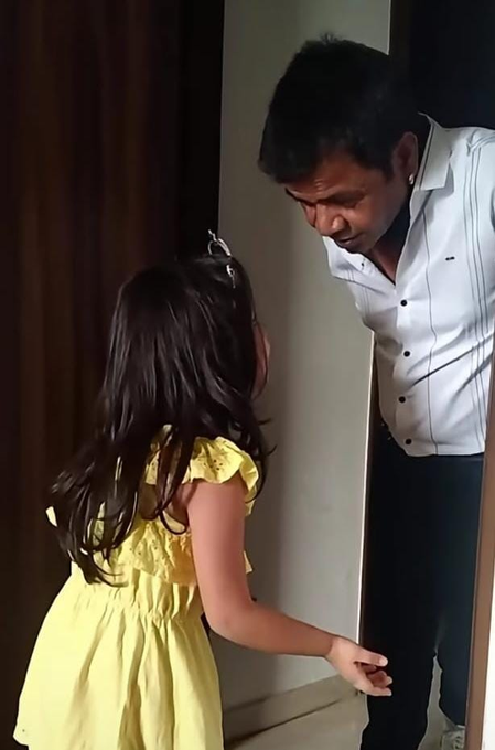 Rajpal Yadav praises daughter Rehanshi for her confidence as she turns a year older