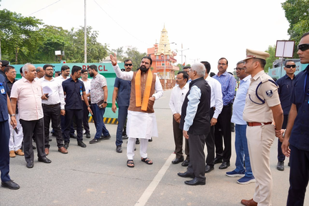 Bihar CM inspects construction work of Patna Metro at Nehru Path; two foot-overbridges to be built