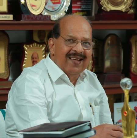 Pinarayi Vijayan has fallen into wrong hands: G Sudhakaran