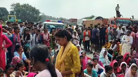 Women workers block Ranchi highway over wage, working hours and safety concerns