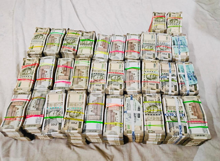 CBI arrests Munitions India Executive Director, two others in bribery case, seizes Rs 2.23 crore cash