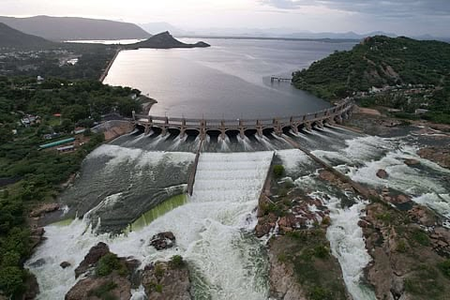 TN: Mettur irrigation releases to stop as water level falls, delta farmers seek extension