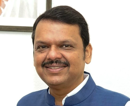 Maha CM directs launch of digital service platform
