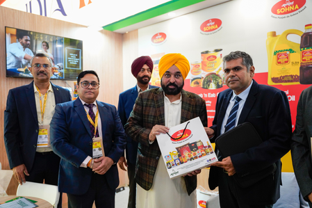 Punjab CM launches products in Paris exhibition