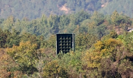 South Korea warns of ‘decisive retaliation’ as North Korea threatens to deploy strike assets to border