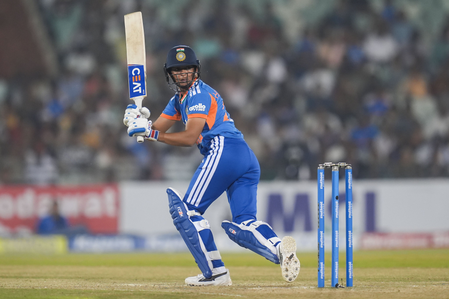3rd T20I: Harmanpreet’s late blitz powers India to 216/7 against Zimbabwe