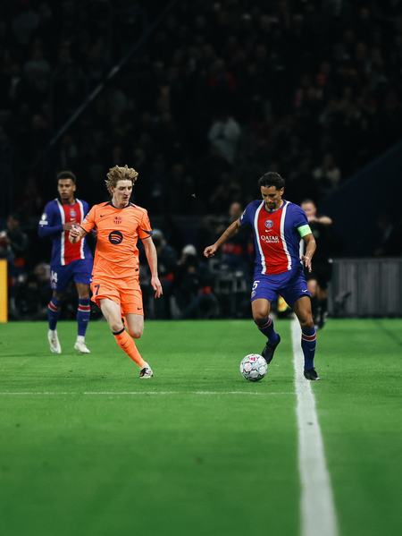 PSG overcome Barca in six-goal clash to stay top of Champions League