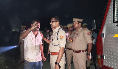 Father, daughter among 3 killed in hut fire in UP’s Deoria
