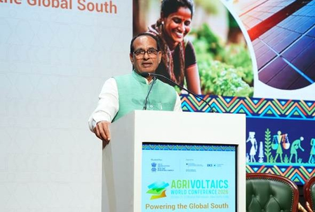 Integrating agriculture with solar power will increase farmers’ incomes: Shivraj Singh Chouhan