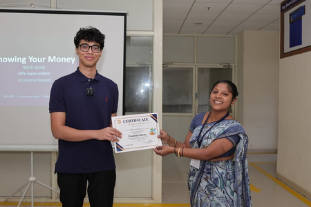 How a 17-year-old is bringing financial literacy to women in India