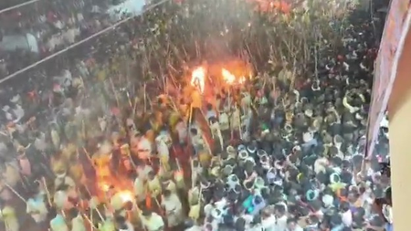 One killed, 100 injured in traditional stick fight in Andhra’s Kurnool
