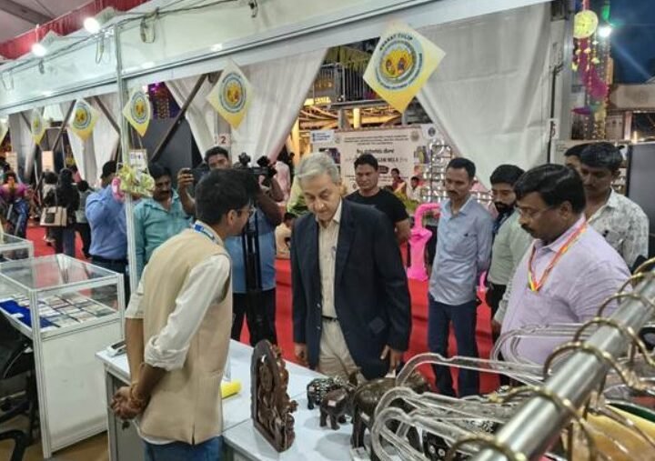 Shilpa Samagama Mela Draws Thousands to Mysuru Dasara Exhibition Grounds